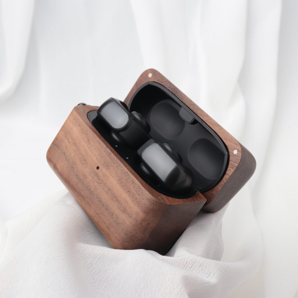 Wooden Bose Ultra Case