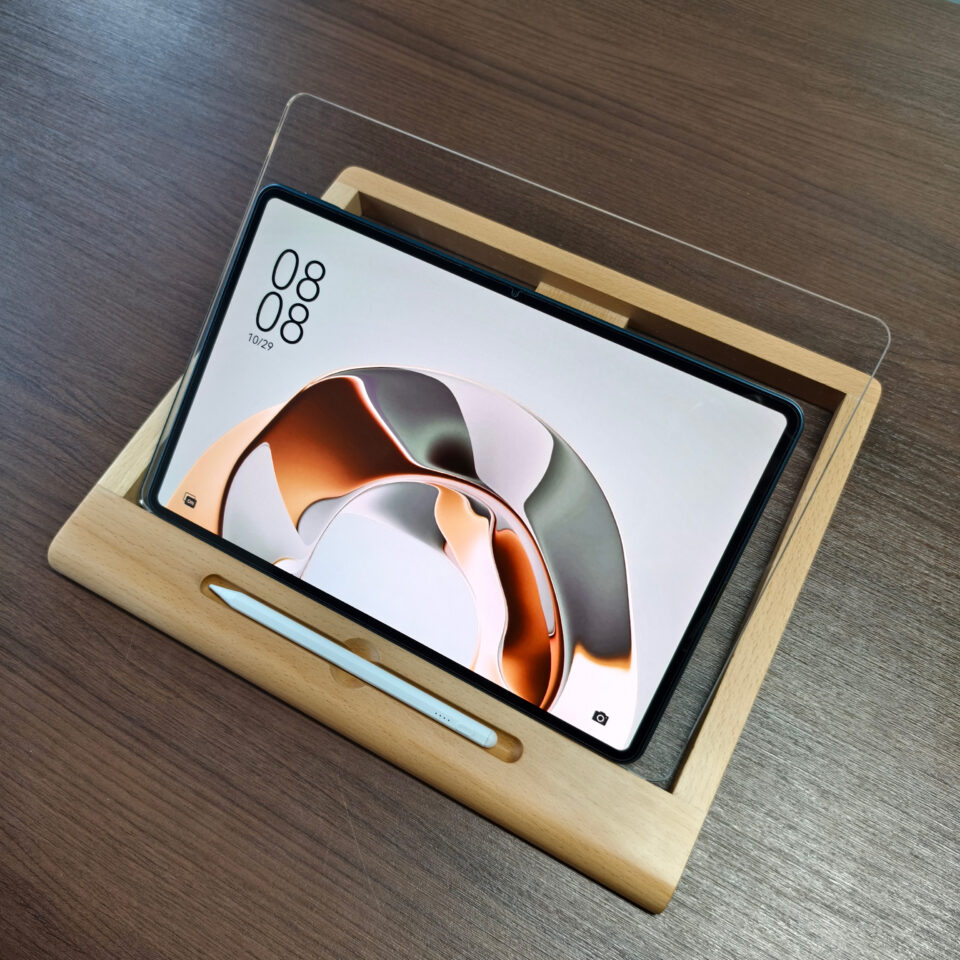 Beech Wood & Acrylic Tablet Stand, Ergonomic Drawing Tablet Holder with Pen Slot