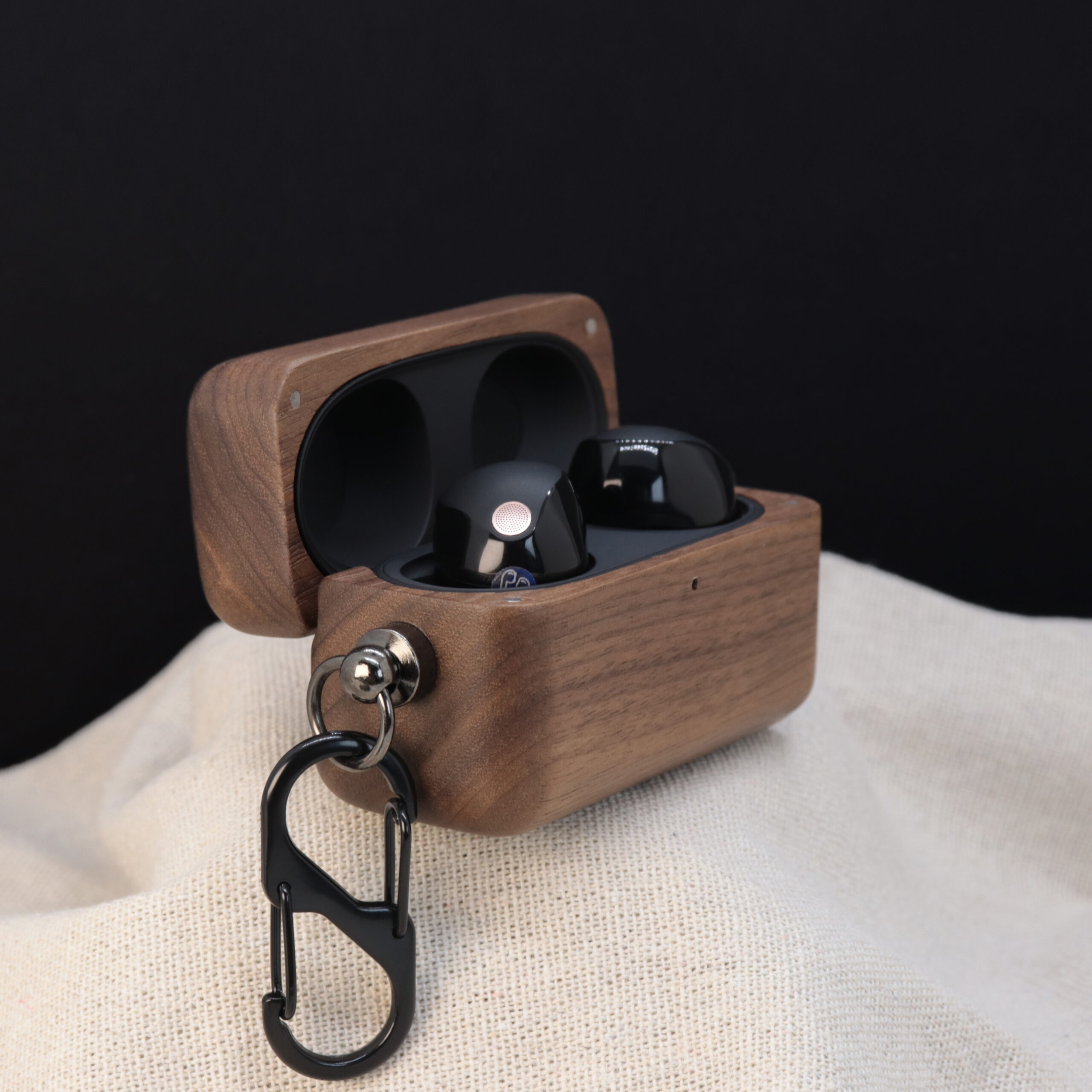Wooden Sony WF-1000 XM5 Case With Carabiner - Image 2