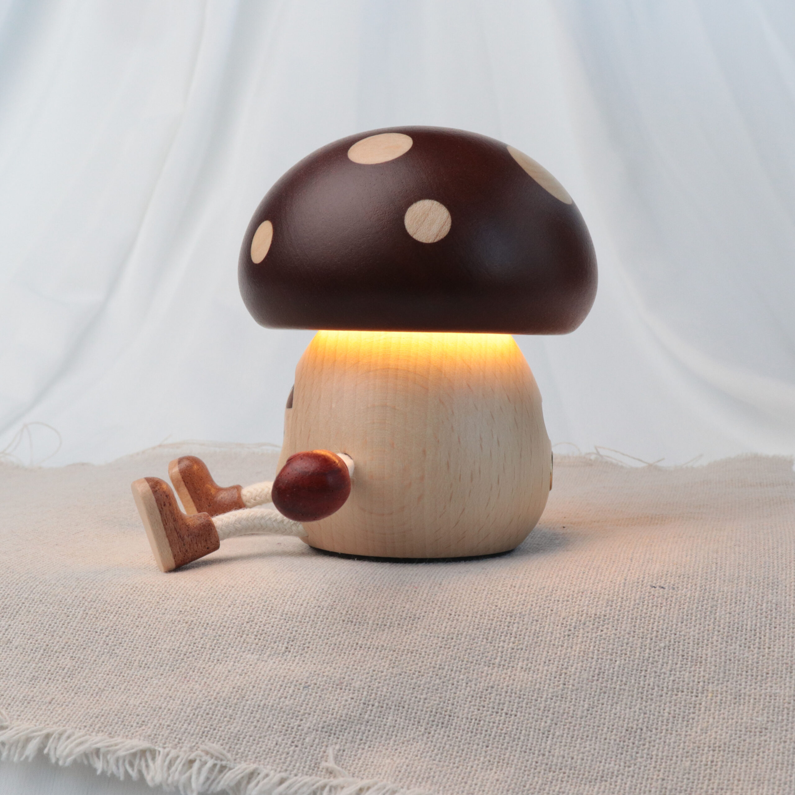 Wooden Cute Mushroom-Shaped Table Lamp - Image 3