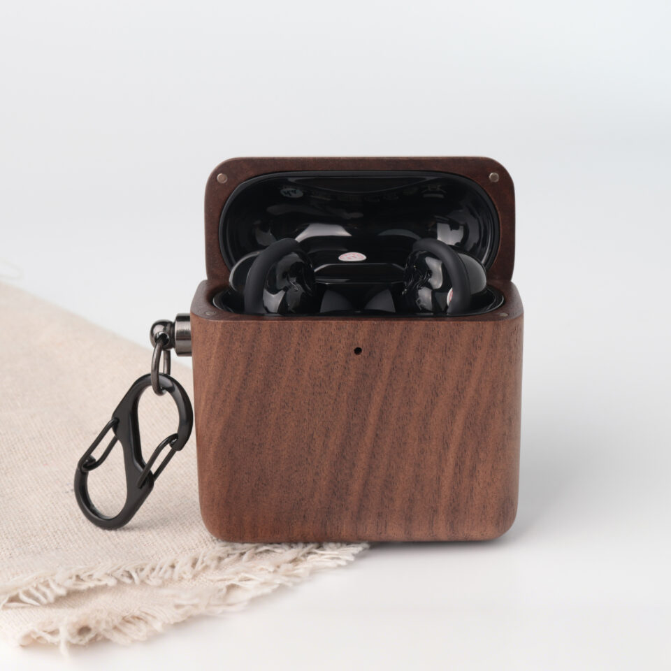 Wooden Bose QuietComfort Earbuds II Case