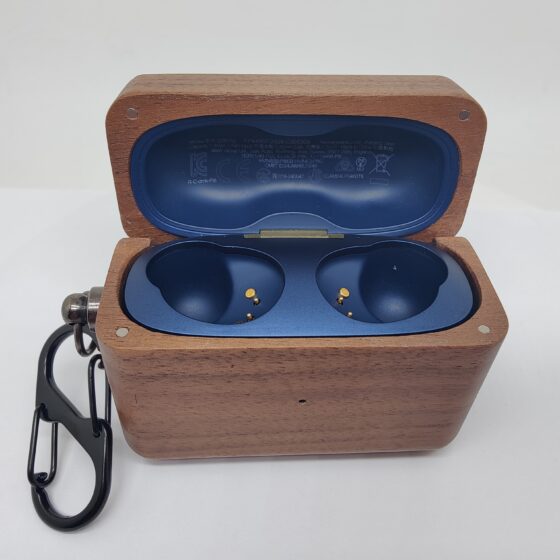 Wooden Bowers & Wilkins Pi8 Case