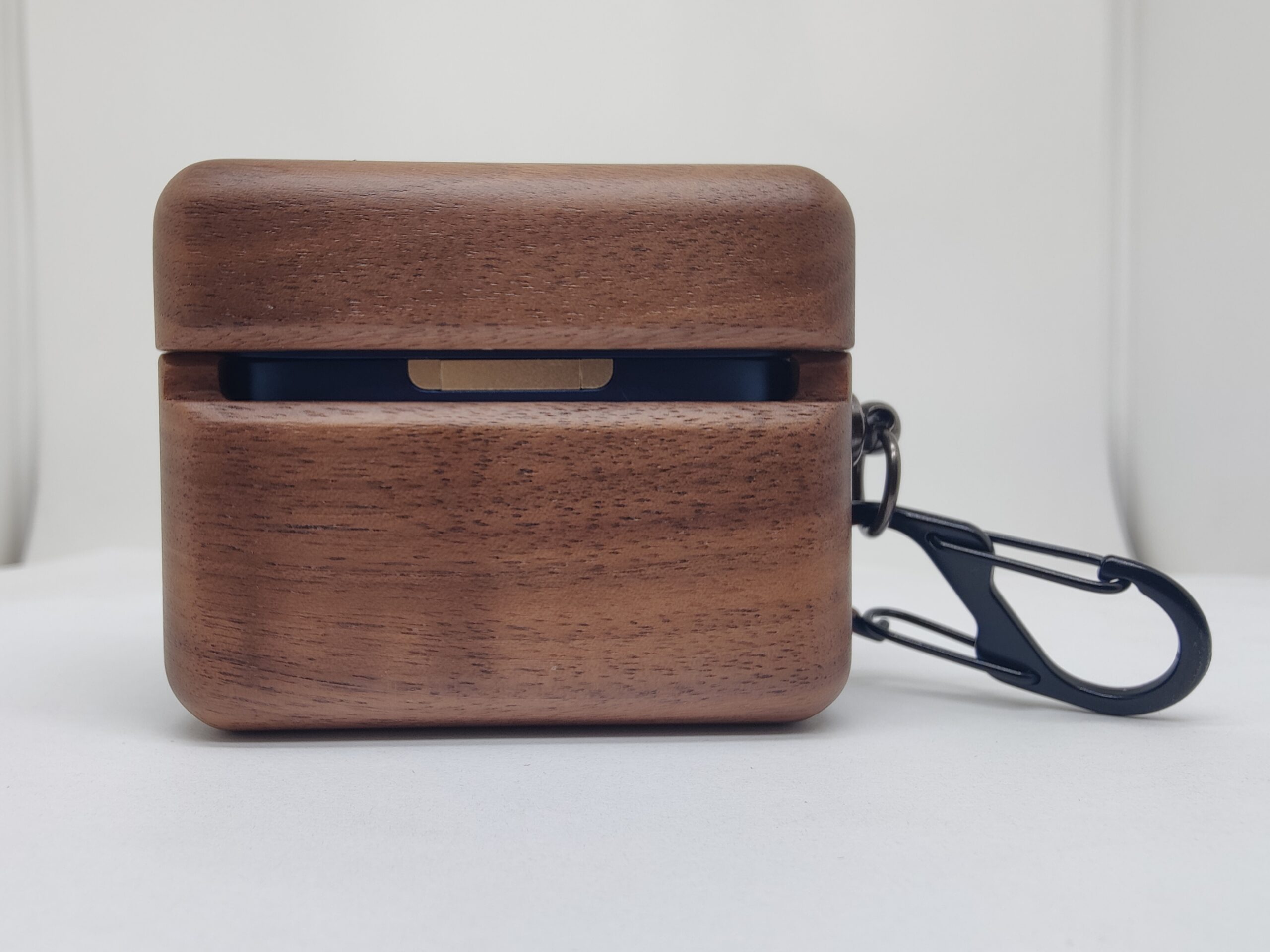 Wooden Bowers & Wilkins Pi8 Case - Image 3